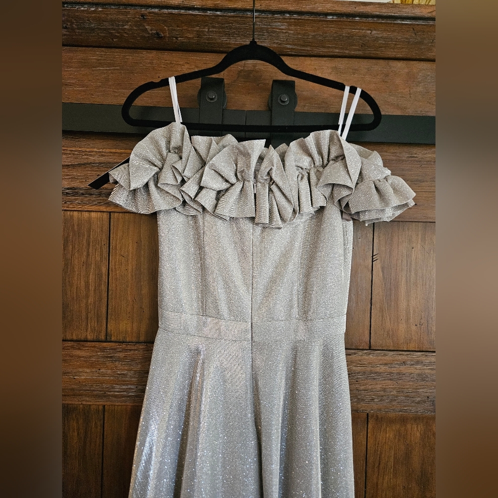 Xscape Metallic Off-Shoulder Ruffle Gown - Picture 6 of 8